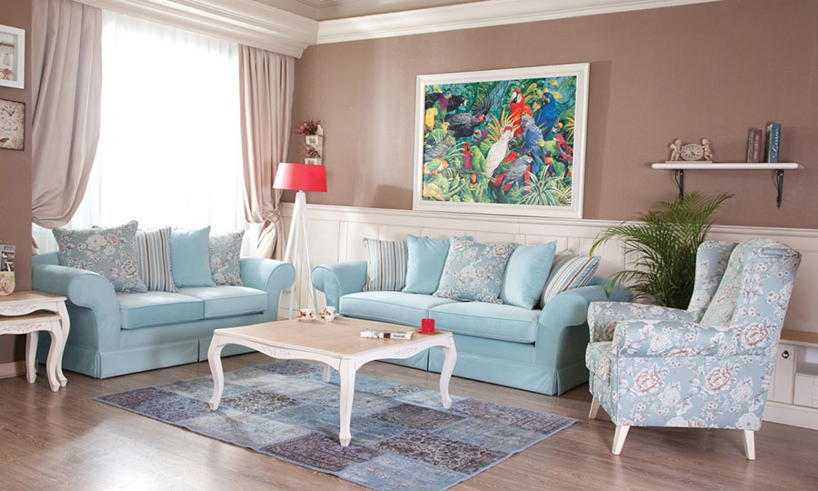 Sofy w stylu prowansalskim