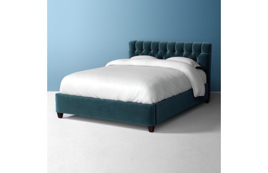 Łóżko tapicerowane w morskim kolorze Mako