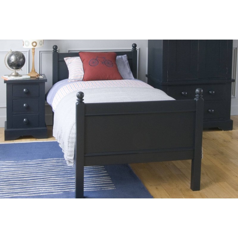 Czarne łóżko do pokoju dziecka Lilo