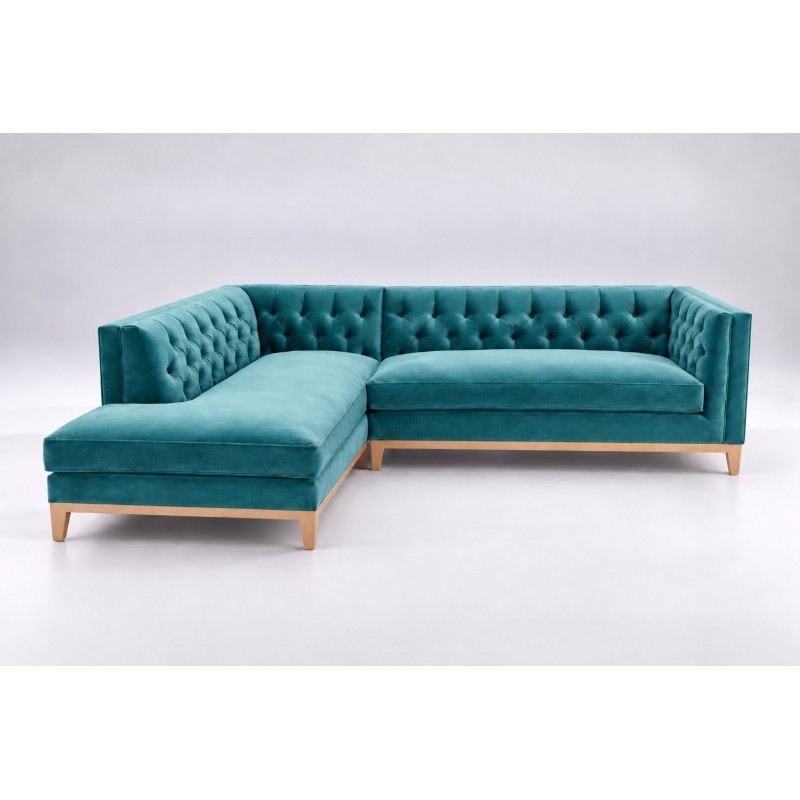 Turkusowy narożnik chesterfield Mezo z otwartą leżanką i jasną ramą Turkusowy narożnik chesterfield Mezo z otwartą leżanką i jasną ramą