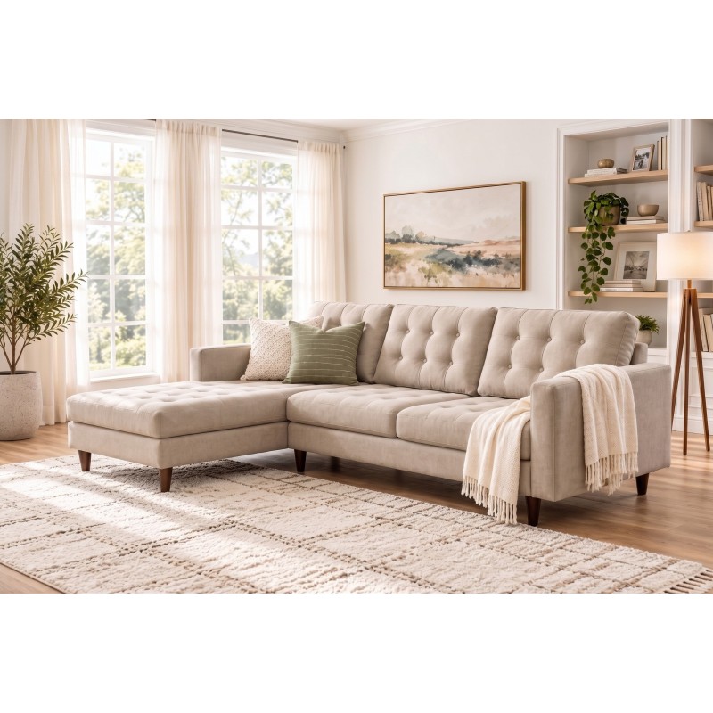 Narożnik chesterfield w stylu skandynawskim Martina w jasnym salonie z dużymi oknami Narożnik chesterfield w stylu skandynawskim Martina w jasnym salonie z dużymi oknami