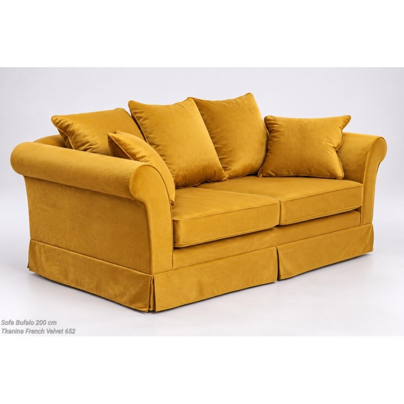 Sofa w stylu angielskim 200 cm Bufalo w musztardowej tkaninie French Velvet, widok pod kątem z lewej