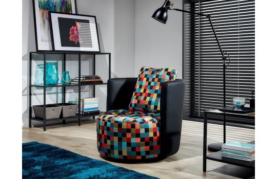 Fotel Astra w nowoczesnym salonie