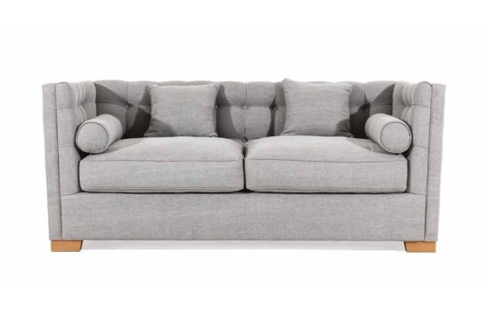 Wygodna kanapa do klasycznego salonu Omar