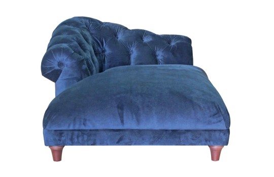 Granatowy szezlong w stylu chesterfield Belia