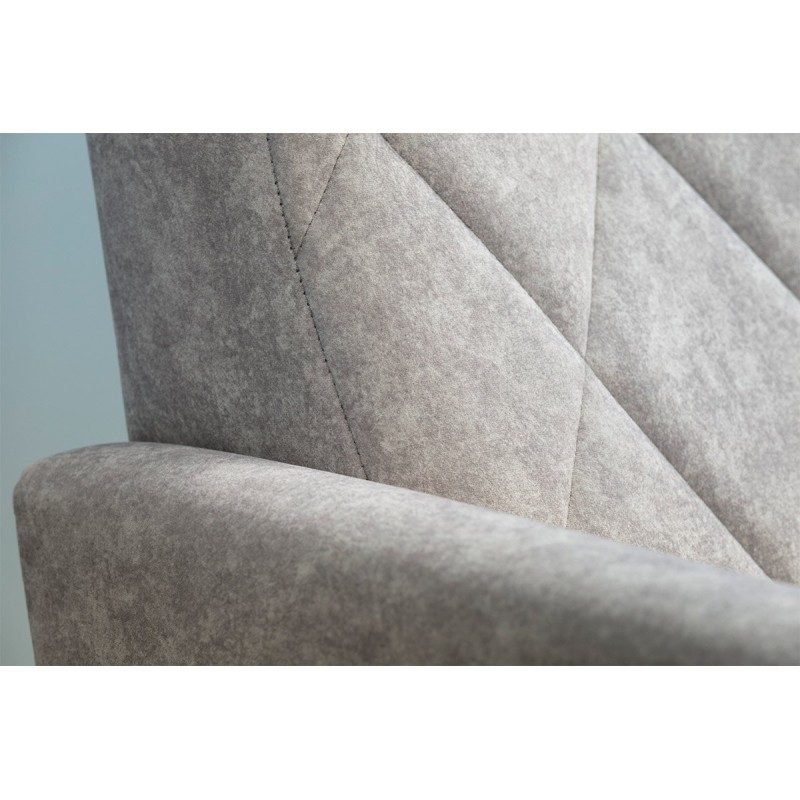 Ozdobne przeszycia na oparciu