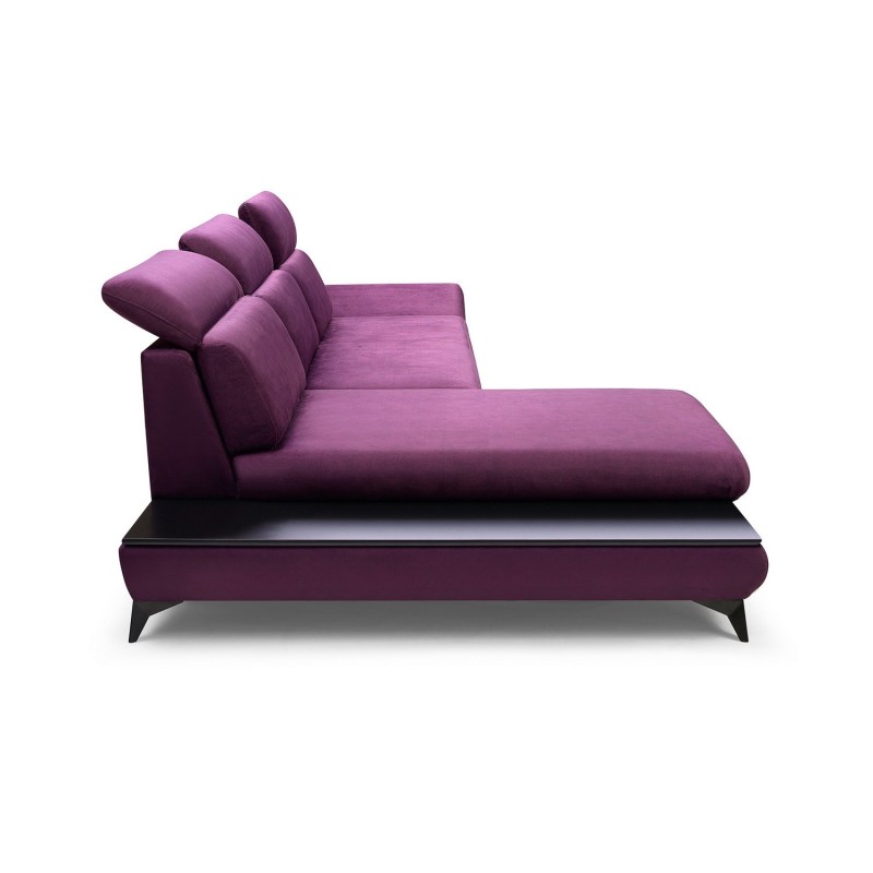 mebel z elegancką półką 