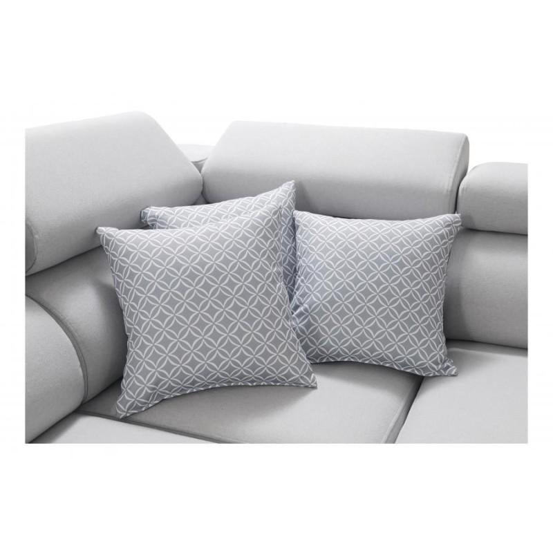 narożnik z poduszkami dekoracyjnymi 