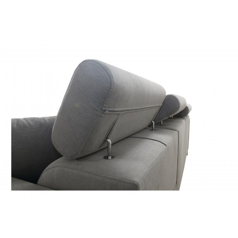 Sofa ze stałym wysokim oparciem 