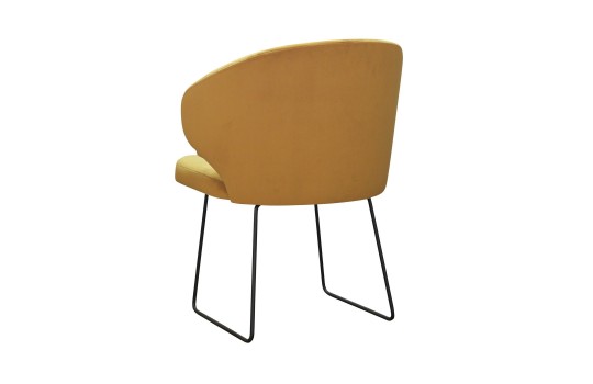 Krzesło Orion w musztardowym kolorze 