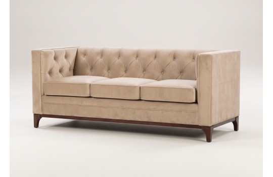 Beżowa sofa Mobius z prostymi, wysokimi bokami i trzema siedziskami