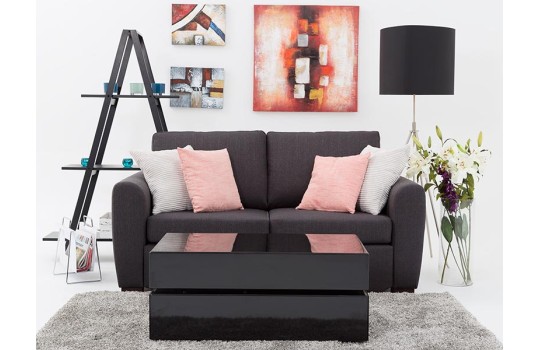 Sofa w kolorze czarnym Malton