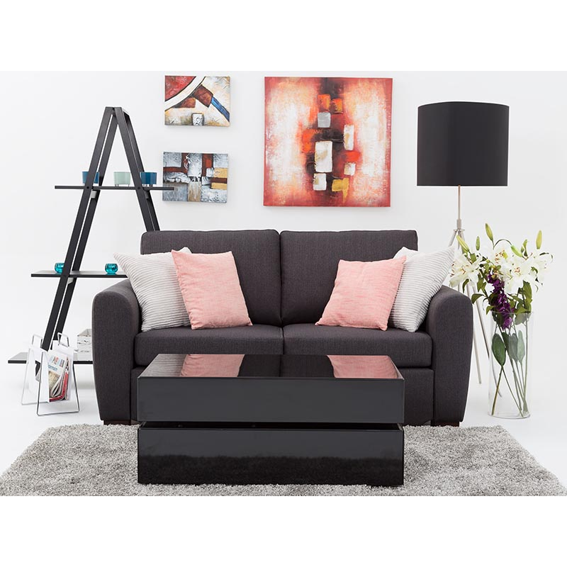 Sofa w kolorze czarnym Malton
