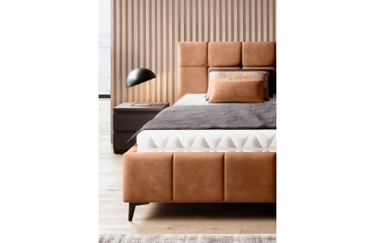 Modne łóżko do apartamentu Monaco 