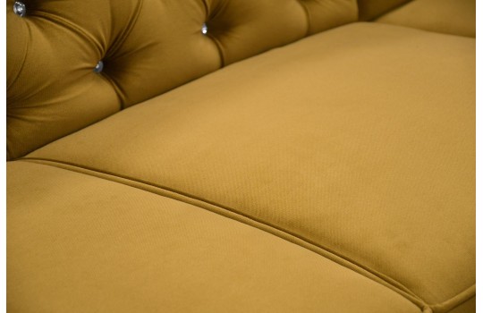 sofa z wygodnym siedziskiem 