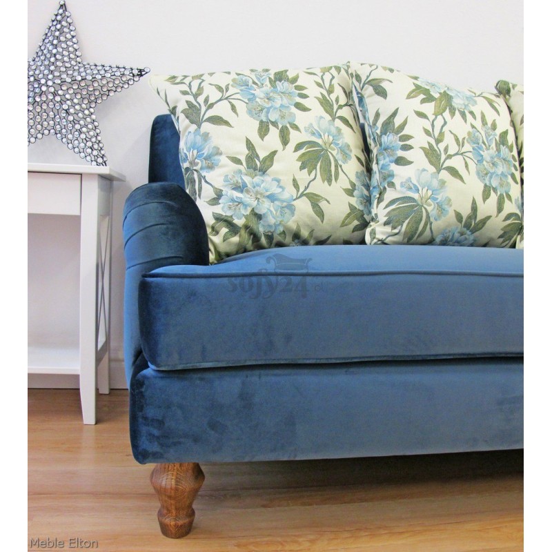 Sofa Elton w wersji z dębowymi nóżkami 