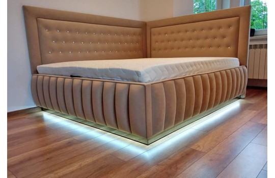 Narożne łóżko tapicerowane Odys