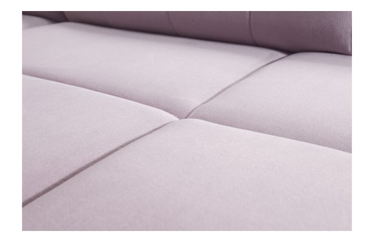 sofa z przeszyciami 
