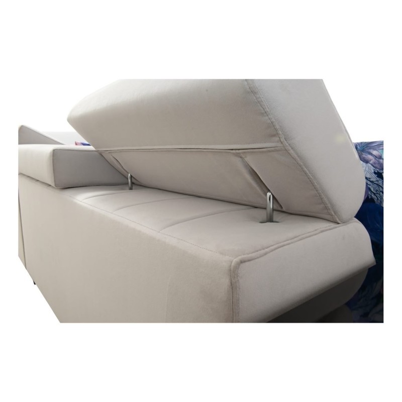 sofa z regulwoanym oparciem 