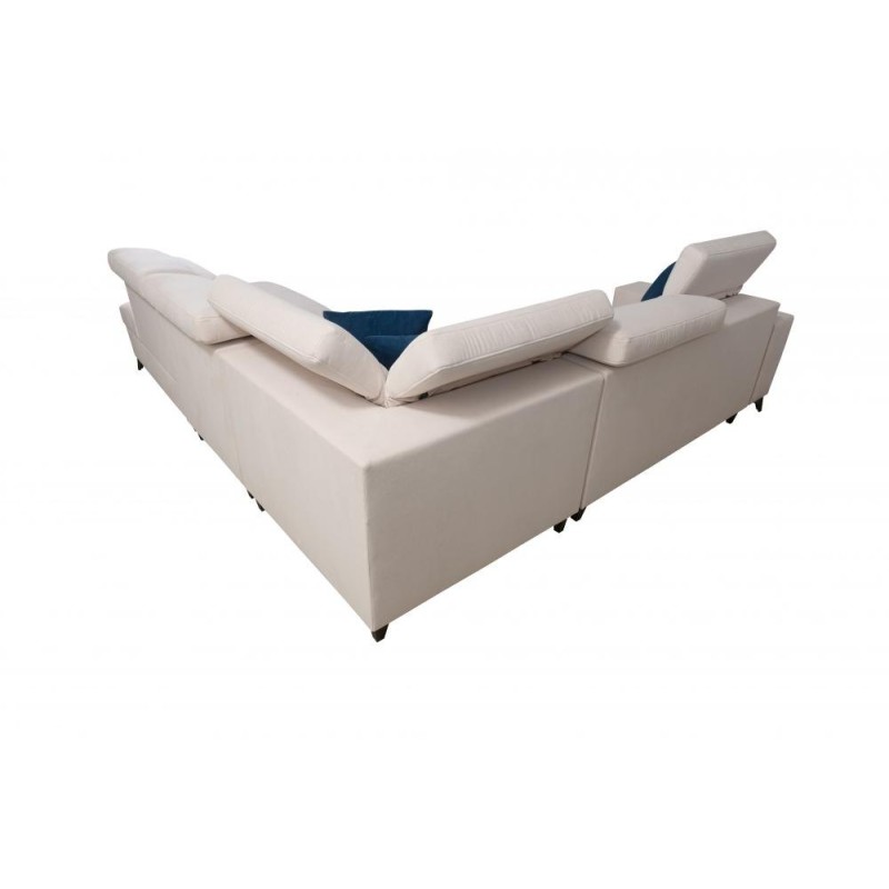 narożnik w jasnym materiale 