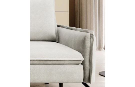 sofa z cienkimi podłokietnikami 