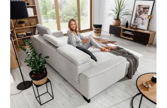 narożnik z wysuwaną funkcją spania 