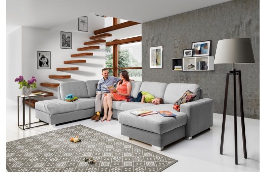 Przestronna sofa do salonu 