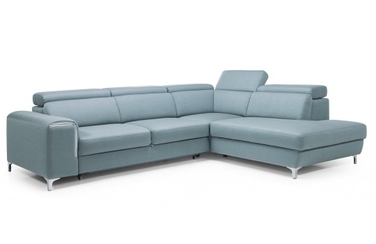 kanapa na wysokich nóżkach 