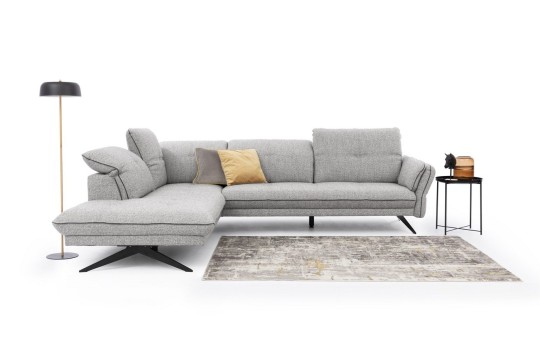 narożnik na czarnych płozach Inari 