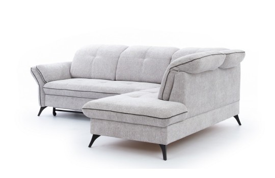 sofa z czarnymi dodatkani Preston 