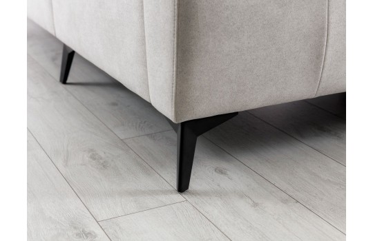 narożnik na stylowych nóżkach 