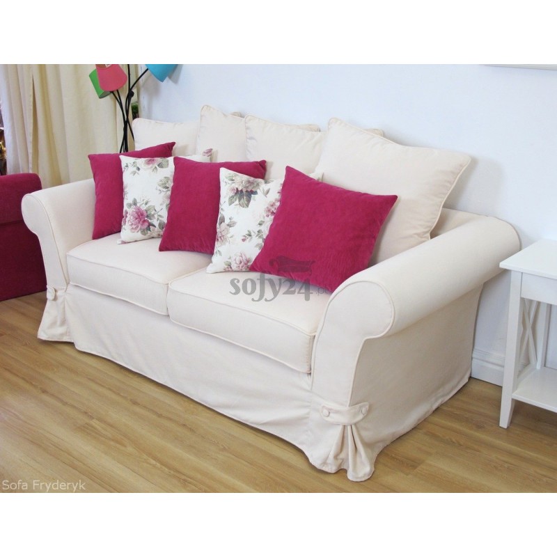 Kanapa Fryderyk z kontrastowymi poduszkami