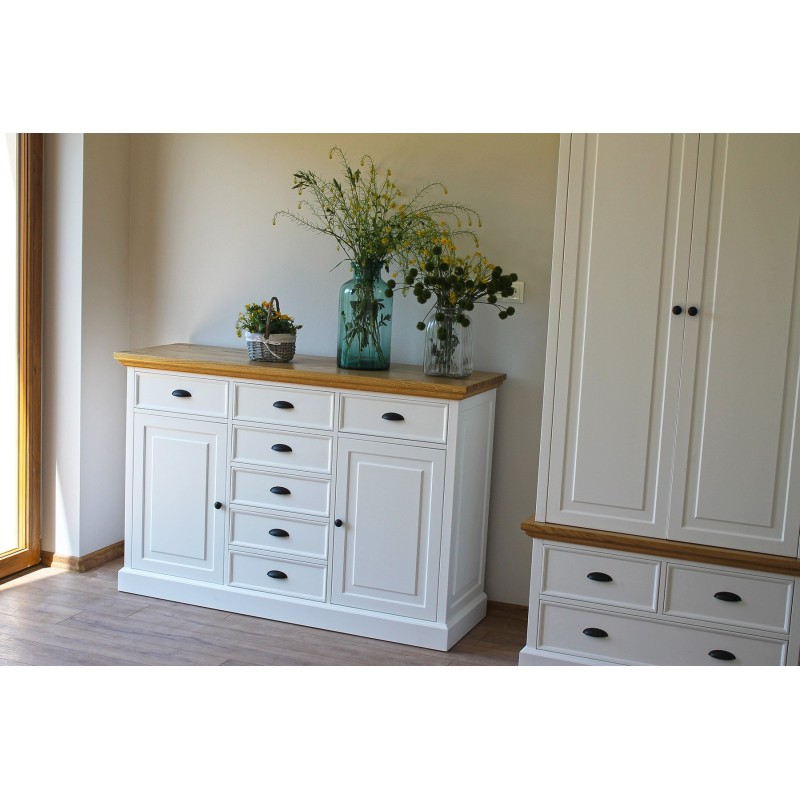 Białe meble do sypialni