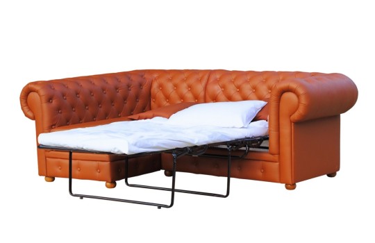 Narożnik chesterfield Manila po rozłożeniu funkcji spania