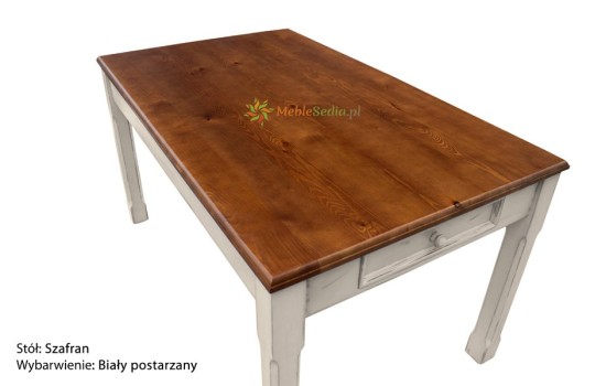 Stół z sosnowym blatem