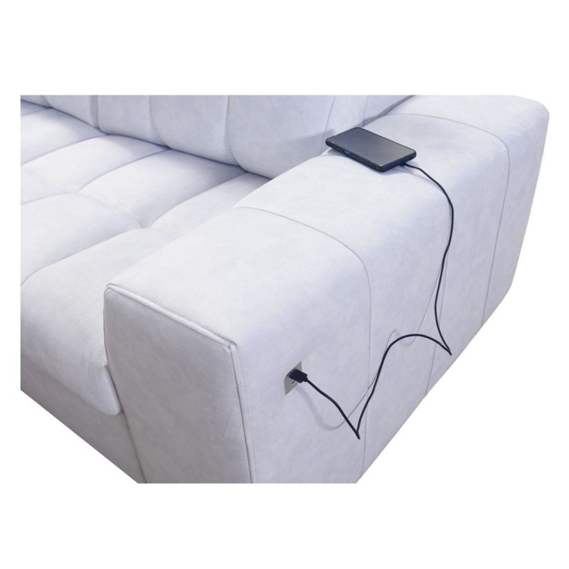 narożnik z gniazdkiem do ładowania 