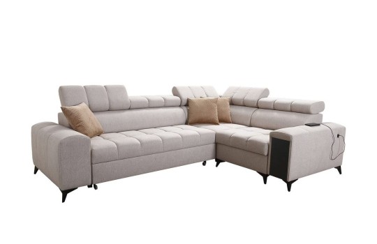 sofa na wysokich czarnych nogach 