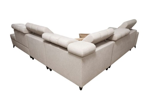sofa w beżowym materiale sofa w beżowym materiale