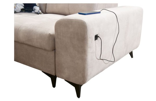 naroznik z gniazdkiem usb 