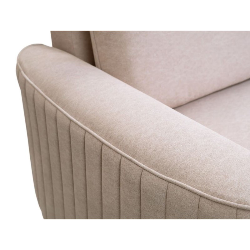 narożnik z przeszyciami