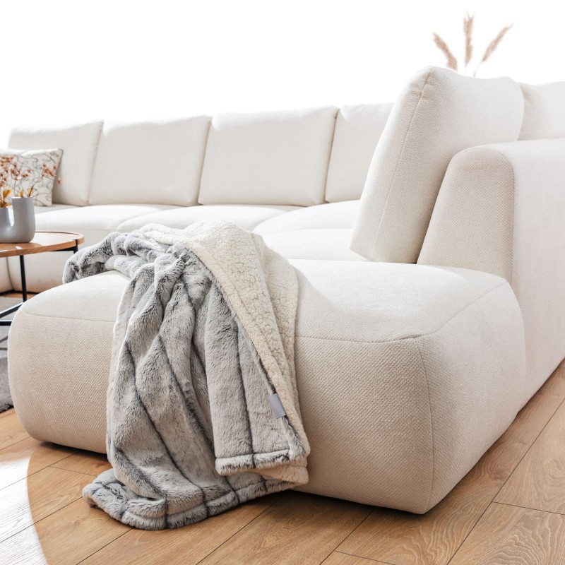 sofa w tkaninie boucle 