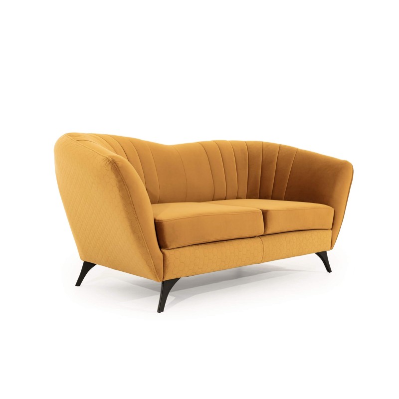 sofa w plamoodpornej tkaninie 