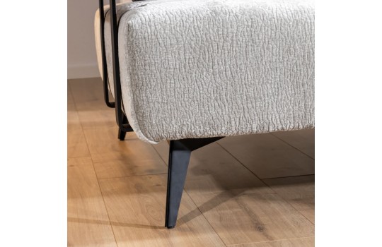 narożnik na wysokich czarnych nogach ares 