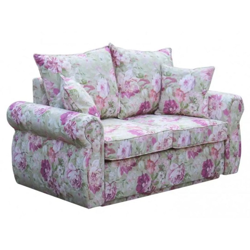 różowa sofa w kwiaty 