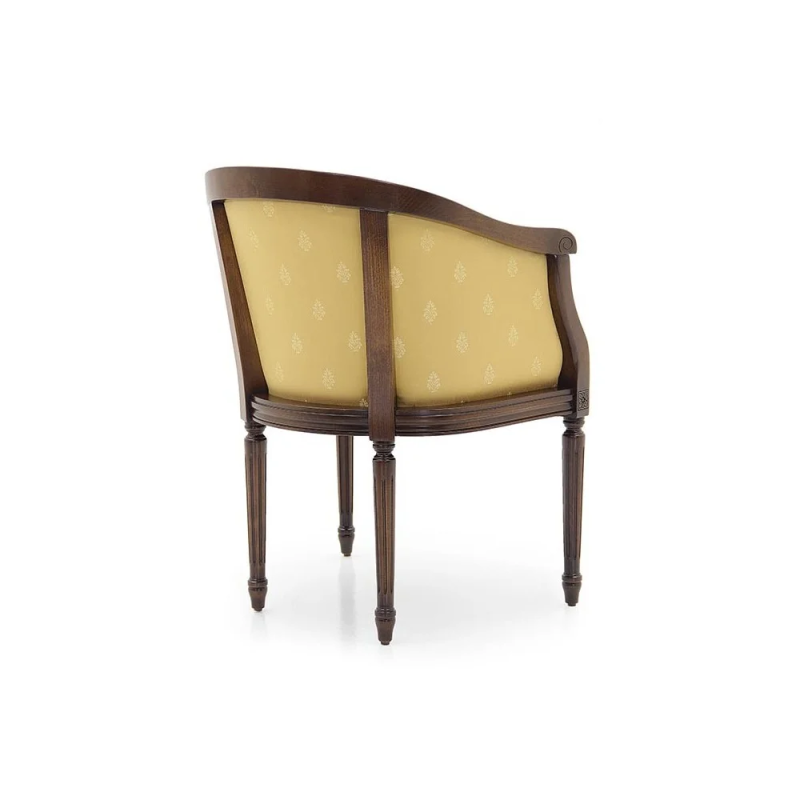 fotel na stylizowanym stelażu 