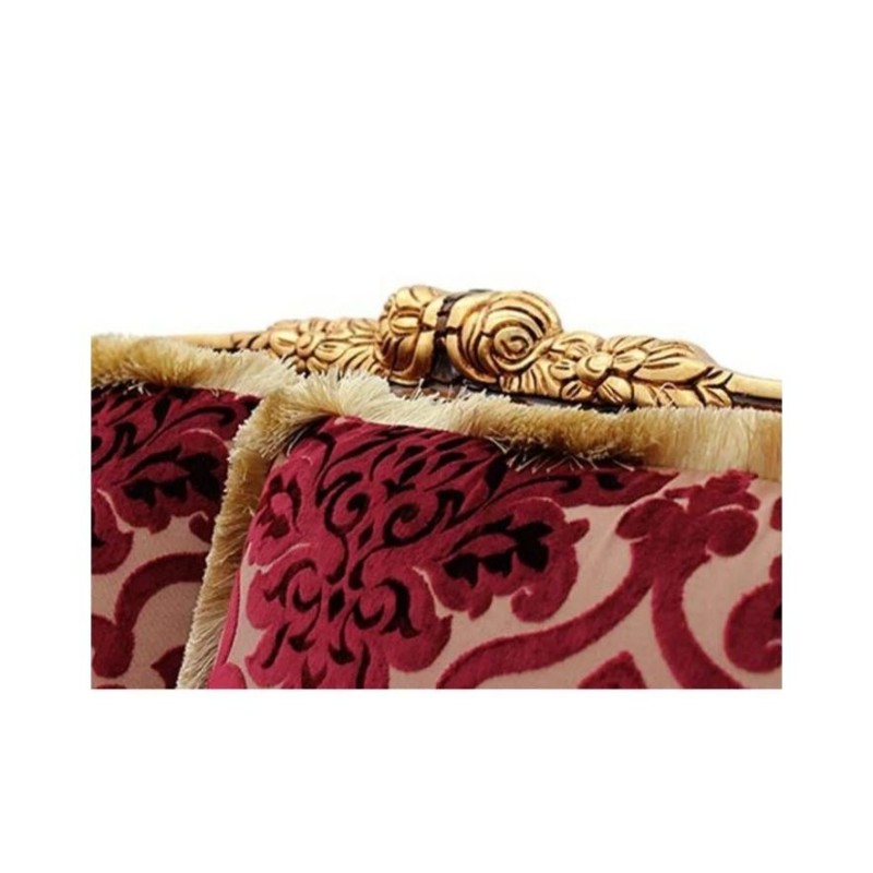 sofa w bogatym stylu