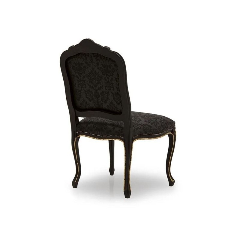 krzesło ze złoceniami 