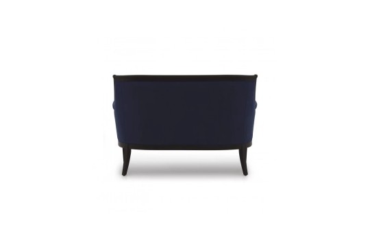 gustowna klasyczna sofa 