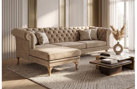 Beżowy narożnik z szezlongiem York 280x180 cm w eleganckim salonie z oknem Beżowy narożnik z szezlongiem York 280x180 cm w eleganckim salonie z oknem