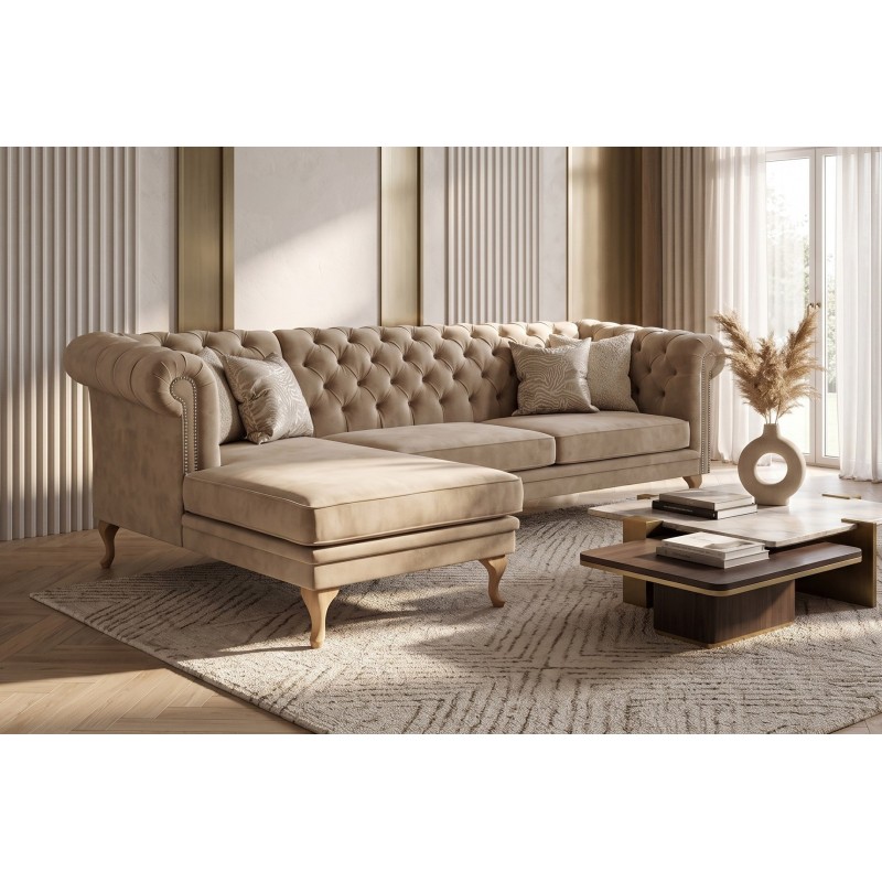 Beżowy narożnik z szezlongiem York 280x180 cm w eleganckim salonie z oknem Beżowy narożnik z szezlongiem York 280x180 cm w eleganckim salonie z oknem